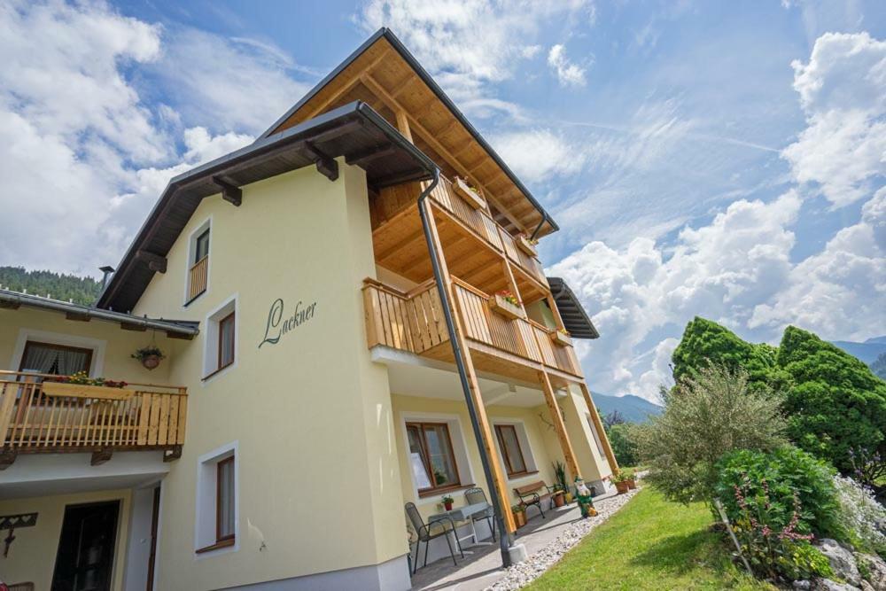 Haus Lackner Am Weissensee In Kaernten Exteriör bild