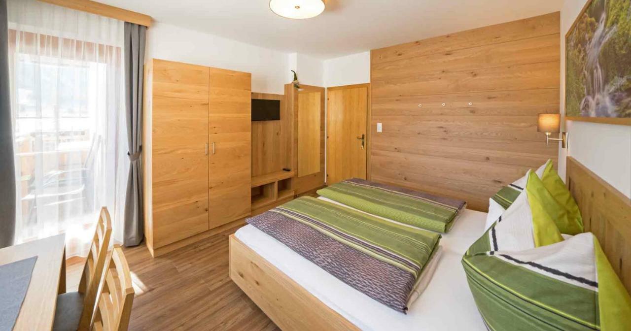 Haus Lackner Am Weissensee In Kaernten Exteriör bild